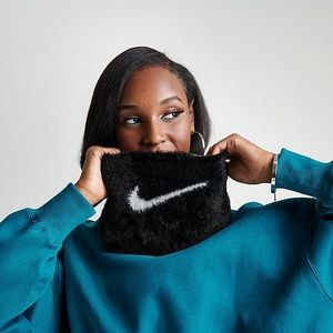 Nike Infinity Scarf